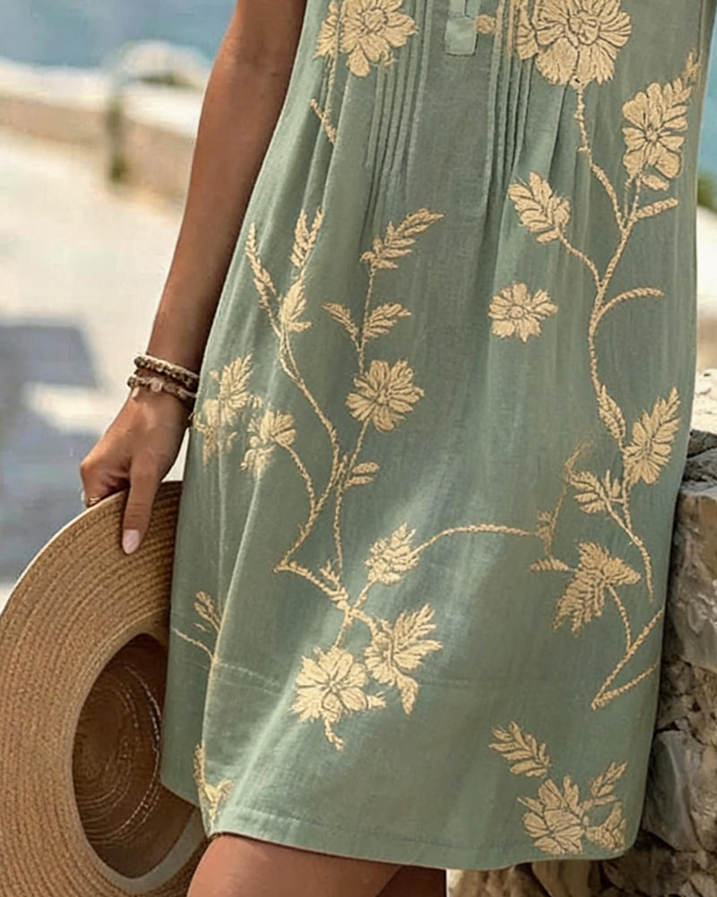 Juliette | Pleated Floral Shift Dress