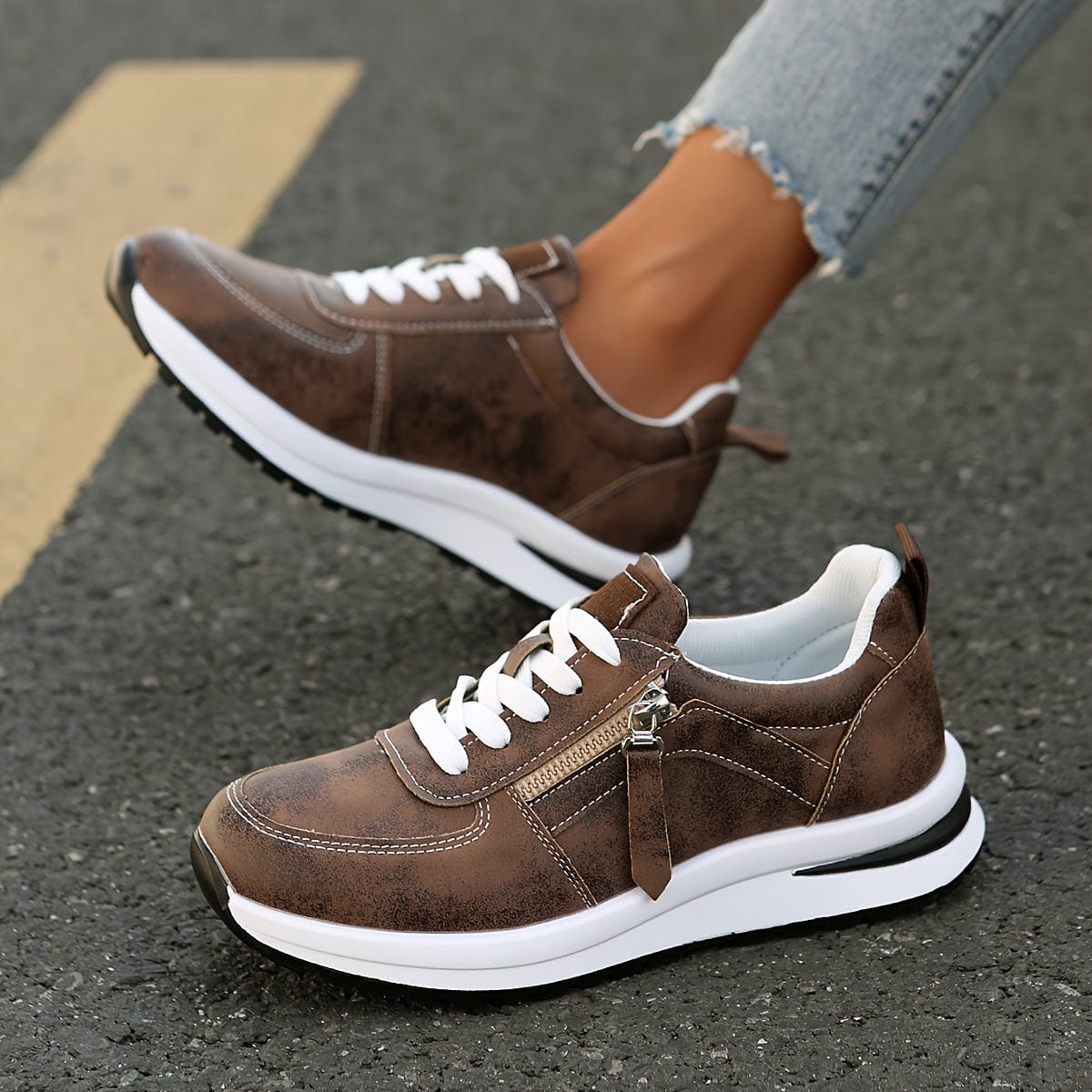 Lacey - Orthopaedic Sneaker