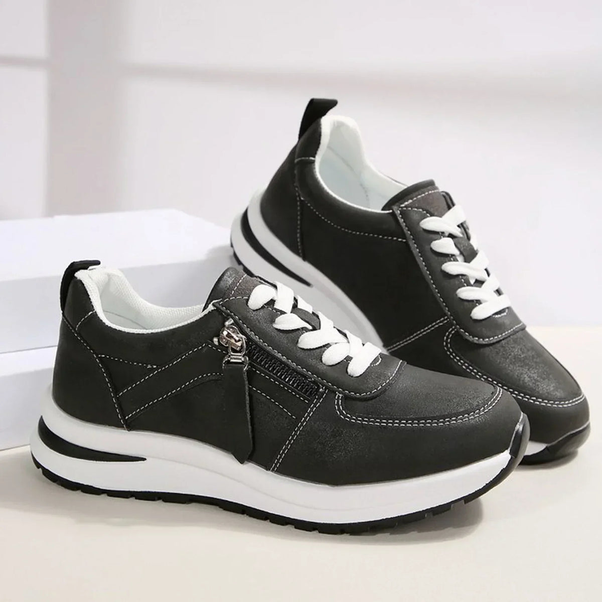 Lacey - Orthopaedic Sneaker
