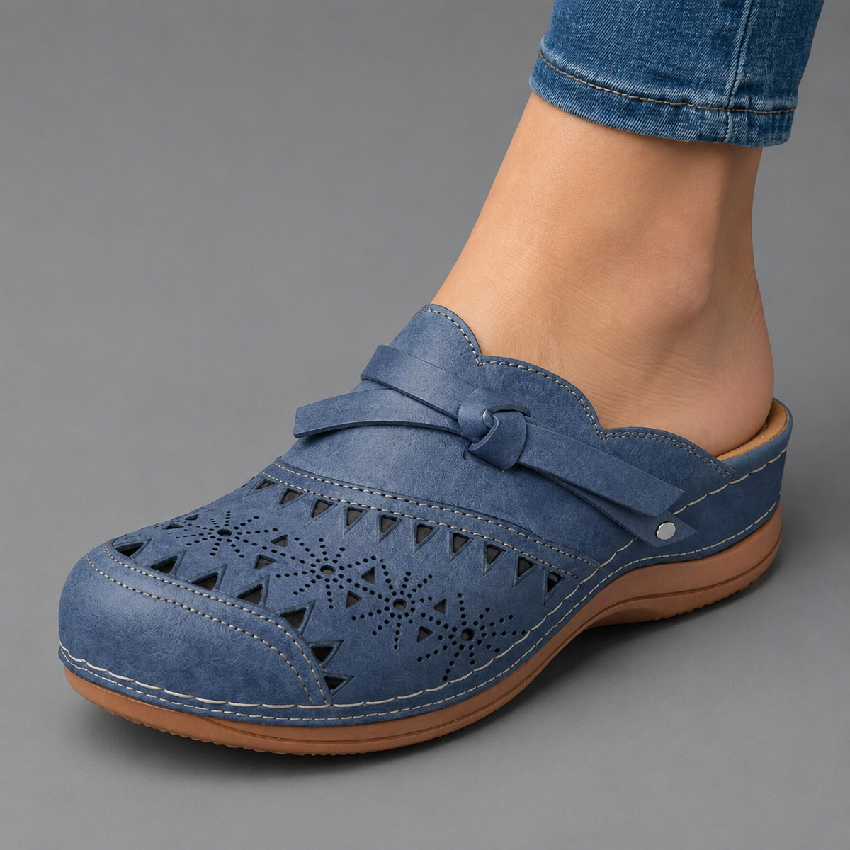 Lya | Comfortable Everyday Clogs